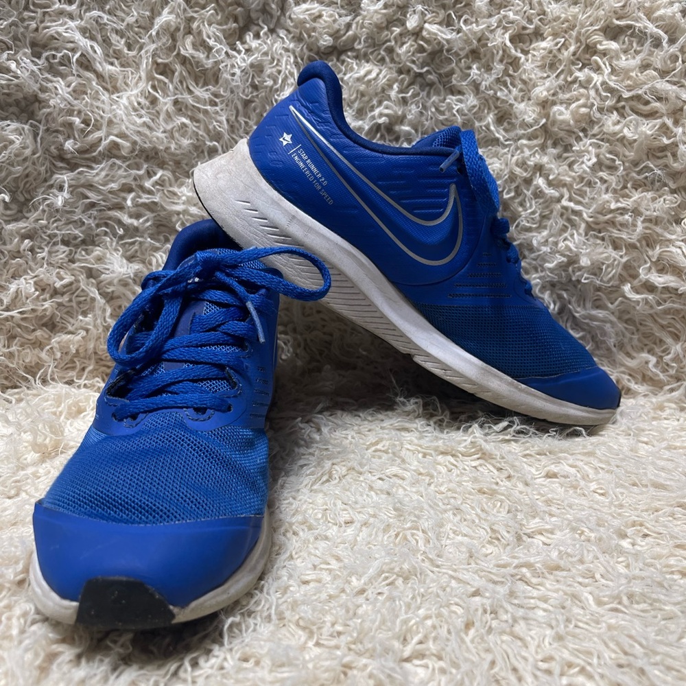 Nike Royal Blue Lace-Up Running Shoes - Picture 2 of 4